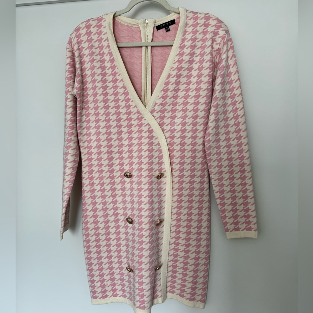 The perfect Paris/ Barbie dress Pink & Cream Houndstooth Sweater Mini dress